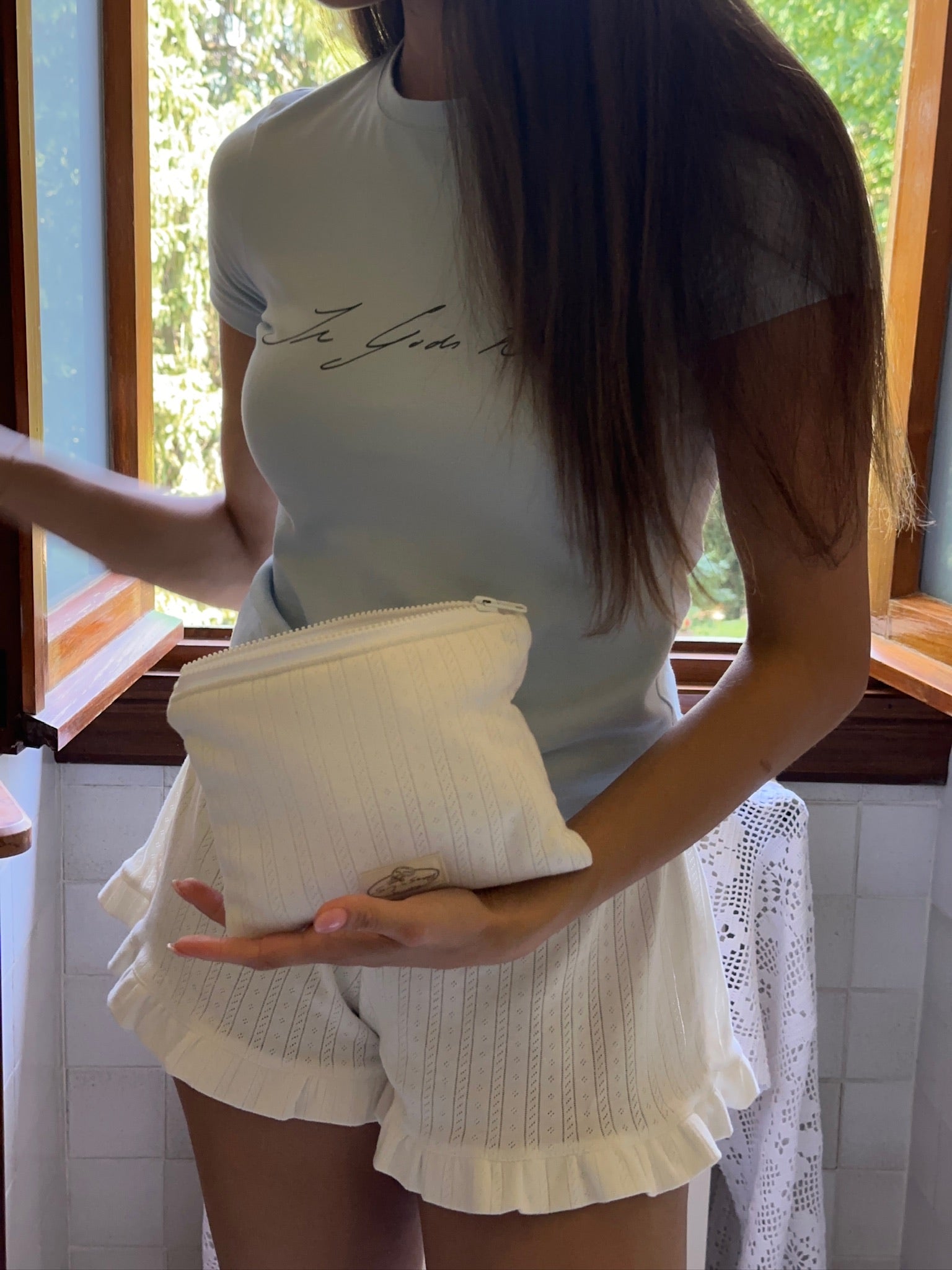 Pointelle pouch